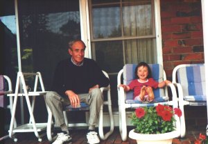 Dad & Laura  (18489 bytes)